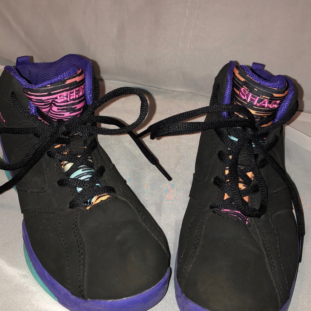 Girls sneakers